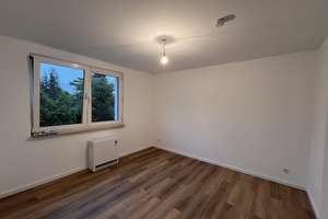 Umfangreich sanierte, helle Wohnung mit Balkon (EK,Waschmaschine,Keller) – In der Elb 1, 40229 Eller, Düsseldorf – Vorschaubild 4