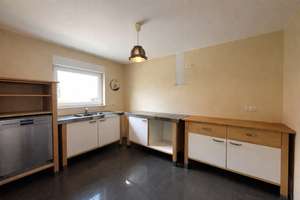 Familientraum: Moderne Doppelhaushälfte mit Garage und sonnigem Garten – Die vollständige Adresse der Immobilie erhältst du vom Anbieter., 45133 Schuir, Essen – Vorschaubild 3
