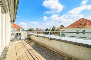 GANZ OBEN – GEMÜTLICHE MAISONETTE – BEZUGSFREI – DUSCHBAD MIT FENSTER – TG-PARKER – 1219 Strehlen, Dresden – Vorschaubild 7