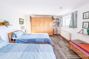 21668 HomeCompany Dresden Möbliert/Furnished  3-Zimmer Apartment / Haus mit Gartennutzung in Dres... – Die vollständige Adresse der Immobilie erhältst du vom Anbieter., 1326 Bühlau/Weißer Hirsch, Dresden – Vorschaubild 35