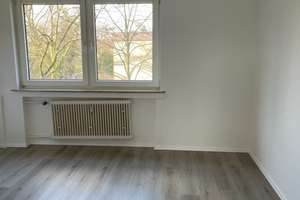 Frisch renovierte 2-Zimmer-Wohnung mit Balkon in Duisburg – Fiskusstraße 106, 47167 Neumühl, Duisburg – Vorschaubild 6
