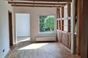 Sonnige EG-Wohnung mit EBK, Wannenbad, Kamin & Garten - von privat an privat – Temmeweg -, 14089 Kladow, Berlin – Vorschaubild 5