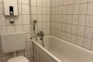Auf gute Nachbarschaft: praktische 3-Zimmer-Wohnung mit Balkon! – Philosophenweg 39, 45279 Freisenbruch, Essen – Vorschaubild 9