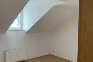 Schöne DG-Wohnung im Hansaviertel in Wuppertal – Hansastraße 20, 42109 Uellendahl-Katernberg, Wuppertal – Vorschaubild 4