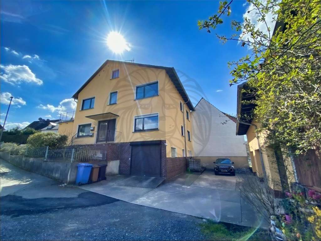 Immobilie in Waldbrunn - Gemeinde Waldbrunn: Anleger oder große Familie - Ein/- bis Zweifamilienhaus mit Garagen - Bild 1