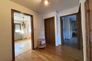 Sofort frei: Zweifamilienhaus mit zusätzlicher Ausbaureserve – Ostalbkreis – Vorschaubild 11