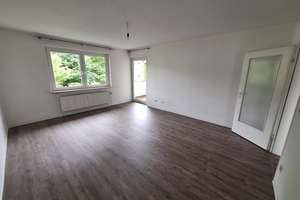 Schöne 3 Zimmer Wohnung mit Balkon + 1 Monat mietfrei Sommeraktion – Töpferstr. 12, 49078 Hellern, Osnabrück – Vorschaubild 2
