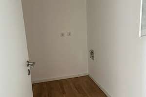 Kleine, gemütliche 3 Zimmer Wohnung mit Einbauküche – Robert-Bosch-Straße 18 A, 64293 Darmstadt-Nord, Darmstadt – Vorschaubild 4