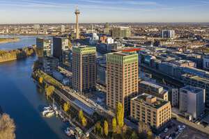 WIN WIN - 3 Zimmer Wohnung in direkter Rheinlage im Medienhafen (mietpreisgedämpft)