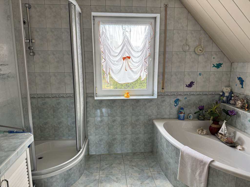 Immobilie in Jänschwalde - Gepflegtes Haus mit Wintergarten für die Familie mit großem Grundstück - Bild 1