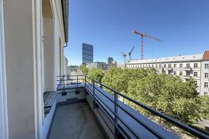 Stilvolle 3-Zimmer-Altbauwohnung mit zwei Balkonen an der Warschauerstr. – Die vollständige Adresse der Immobilie erhältst du vom Anbieter., 10243 Friedrichshain, Berlin – Vorschaubild 7