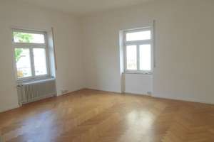 Geräumige 6-Zimmer-Wohnung in einem denkmalgeschützten Haus in der Neu-Ulmer Innenstadt – Die vollständige Adresse der Immobilie erhältst du vom Anbieter., 89231 Neu-Ulm – Vorschaubild 8