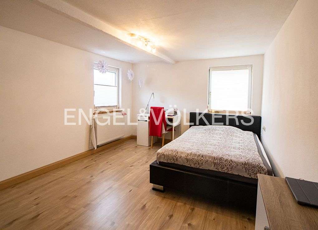 Immobilie in Allmannsweiler - Gepflegtes Mehrfamilienhaus mit attraktiven Lagerflächen - Bild 4