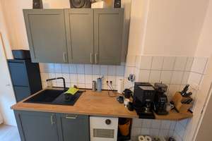 Teilsanierte 2-Zimmer-Hochparterre-Wohnung mit Balkon in Hannover Döhren. – Wiehbergstraße 103, 30519 Döhren, Hannover – Vorschaubild 4