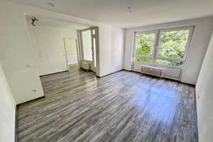 Gemütliche Wohlfühlwohnung im 2. Obergeschoss mit Sonnenbalkon