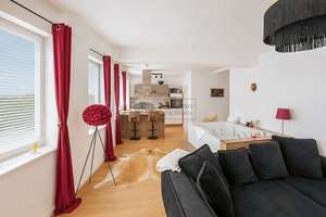 Exklusives Wohnen mit Pool und Sauna in begehrter Wohnlage