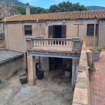 Finca von 286 m² in Cantallops