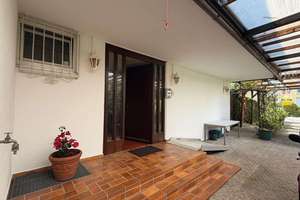 Seltene Gelegenheit in Freiburg: Bungalow in Bestlage – Wohnen auf einer Ebene mit Zukunft – Die vollständige Adresse der Immobilie erhältst du vom Anbieter., 79100 Unterwiehre-Süd, Freiburg im Breisgau – Vorschaubild 9