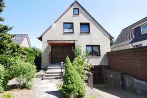 Tornesch - attraktives 1-2-Fam.Haus mit Keller und in schöner Lage