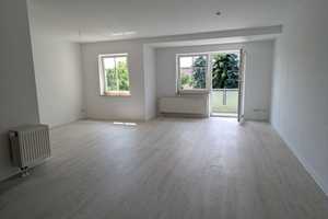 Renovierte 2-Zimmer-Wohnung mit Balkon , Nähe BMW und Porsche Werk  – Leipzig – Vorschaubild 4