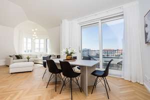 Bezugsfertiges Neubau-Penthouse mit Terrasse und Luxus-Einbauküche - jetzt provisionsfrei sichern!