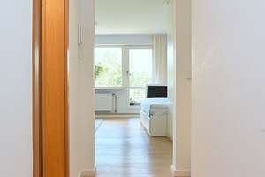 Stilvoll möblierte 1-Zimmer Wohnung mit Terrasse und Internet in Stuttgart Feuerbach – Die vollständige Adresse der Immobilie erhältst du vom Anbieter., 70469 Feuerbacher Tal, Stuttgart – Vorschaubild 11