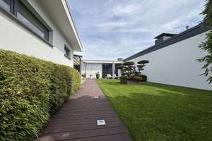 Premium-Einfamilienhaus  mit ca. 382 m² Wohnfläche und luxuriöser Ausstattung