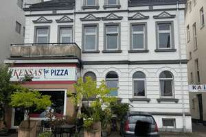 Mehrfamilienhaus am Bahnhof