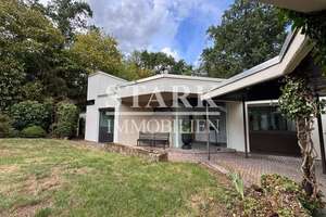 **Individuelles Architektenhaus mit Indoorpool, großzügigem Garten und nahe der FIS** – 61440 Oberursel (Taunus) – Vorschaubild 33