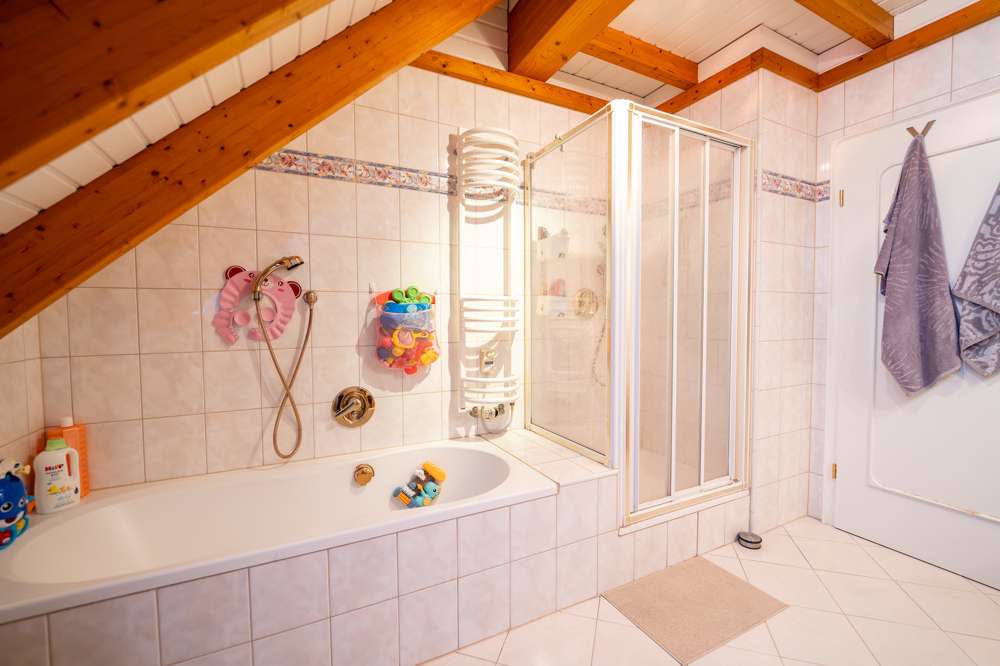 Immobilie in Obertiefenbach - ***Stilvoll mit viel Platz*** - Bild 1