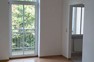 Freundliche Uni-/Zentrums-nahe 2-Raum-Wohnung in Bernsdorf mit Einbauküche und großen Balkon – Stadlerstraße 3, 9126 Bernsdorf, Chemnitz – Vorschaubild 6