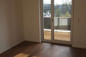 Helle 2-Zimmer-Wohnung mit großer Loggia und hochwertiger EBK in Regensburg – Otto-Hahn-Straße 5, 93053 Galgenberg, Regensburg – Vorschaubild 4