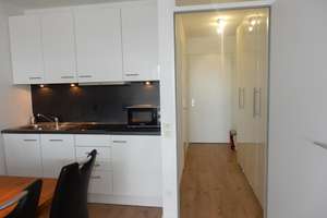 Traumhaft schöne, moderne Terrassenwohnung im Olympischen Dorf mit Blick auf den Fernsehturm – Connollystraße 4, 80809 Am Riesenfeld, München – Vorschaubild 3