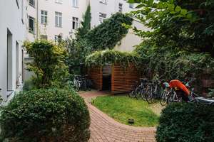 Altbauwohnung im Prenzlauer Berg - Freundliche 3-Zimmerwohnung mit Balkon – Esmarchstraße 8, 10407 Prenzlauer Berg, Berlin – Vorschaubild 11