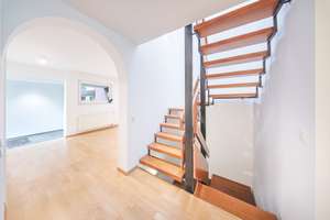 Newly renovated end-terrace house with garden — near Clay Kaserne, Wiesbaden-Bierstadt – Die vollständige Adresse der Immobilie erhältst du vom Anbieter., 65191 Bierstadt, Wiesbaden – Vorschaubild 6