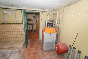 Charmante Doppelhaushälfte mit großem Garten in Top-Lage von Nürnberg – Die vollständige Adresse der Immobilie erhältst du vom Anbieter., 90431 Gaismannshof, Nürnberg – Vorschaubild 10