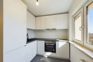Sanierte 3-Zimmer-Wohnung mit Westbalkon, Weitblick & TG-Stellplatz – vermietete Kapitalanlage – Die vollständige Adresse der Immobilie erhältst du vom Anbieter., 81243 Aubing-Süd, München – Vorschaubild 7