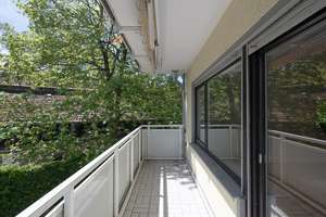 Erstbezug nach Sanierung | Helle Wohnung mit Balkon in ruhiger Innenhoflage nahe Schlosspark – Die vollständige Adresse der Immobilie erhältst du vom Anbieter., 65203 Biebrich, Wiesbaden – Vorschaubild 2