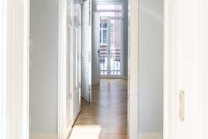 NEU *Paul & Partner* ALTBAUFANS AUFGEAPASST ! SAGENHAFTE ALTBAUPERLE IN IDEALER LAGE ! 2 BALKONE ! – Wiesbaden – Vorschaubild 6