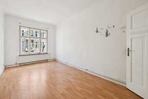 Charmante Altbauwohnung mit klassischem Flair und Balkon in Wilhelmstadt – 13595 Wilhelmstadt, Berlin – Vorschaubild 6