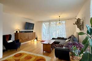 Großzügiges Reiheneckhaus mit Garten und Terrasse in ruhiger Wohnlage – Die vollständige Adresse der Immobilie erhältst du vom Anbieter., 82140 Olching – Vorschaubild 3