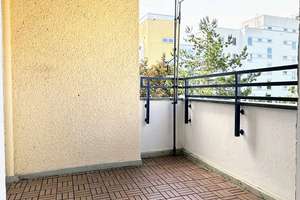BEZUGSFREI: Ruhe, Licht & Weitblick | 2-Zi.-Whg. mit Balkon & Lift im 5.OG in Lichterfelde – Die vollständige Adresse der Immobilie erhältst du vom Anbieter., 12207 Lichterfelde, Berlin – Vorschaubild 4