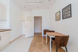 Stilvolle Altbauwohnung mit 2 Bädern & Fischgrätparkett in Schmargendorf ! – Salzbrunner Straße 40, 14193 Schmargendorf, Berlin – Vorschaubild 4
