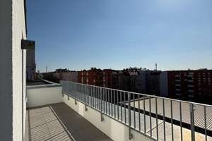 Mini Penthouse // Studio Wohnung mit Dachterrasse