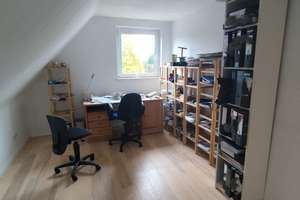 Attraktive 4-Zimmer-Maisonettewohnung mit Balkon und 2 Garagen in ruhiger Lage – Die vollständige Adresse der Immobilie erhältst du vom Anbieter., 23611 Ratekau – Vorschaubild 10
