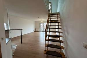 Helle & einladende 2-Zimmer-Maisonette-Wohnung mit Küche und Balkon wartet auf einen neuen Mieter! – Horner Straße 14, 33102 Kernstadt, Paderborn – Vorschaubild 2