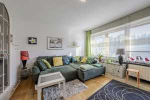 Einladendes Zuhause mit zusätzlicher Ausbaureserve und weitläufigem Grundstück – Ludwigsburg (Kreis) – Vorschaubild 8