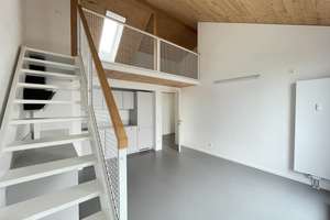 Dachgeschosswohnung mit Galerie und Einbauküche – Wisbyer Str. 67, 10439 Pankow (Ortsteil), Berlin – Vorschaubild 2
