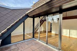 Großzügige Dachgeschoss-Maisonette-Galerie-Wohnung mit 4 Zimmer / 2 Balkone / renovierungsbedürftig – Robert-Stolz-Str. 13, 40470 Mörsenbroich, Düsseldorf – Vorschaubild 11