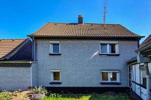 Einfamilienhaus mit Garage in bester, ruhiger Wohnlage Köln-Holweide! Sanierungsbedarf – Die vollständige Adresse der Immobilie erhältst du vom Anbieter., 51067 Holweide, Köln – Vorschaubild 11